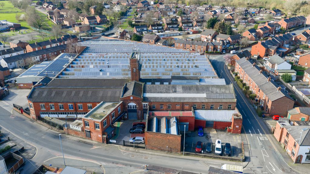 Property photo 1 of 13 Photo 2