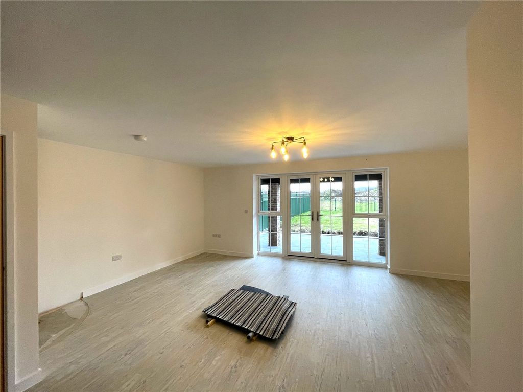 Property photo 3 of 11 Picture No. 04