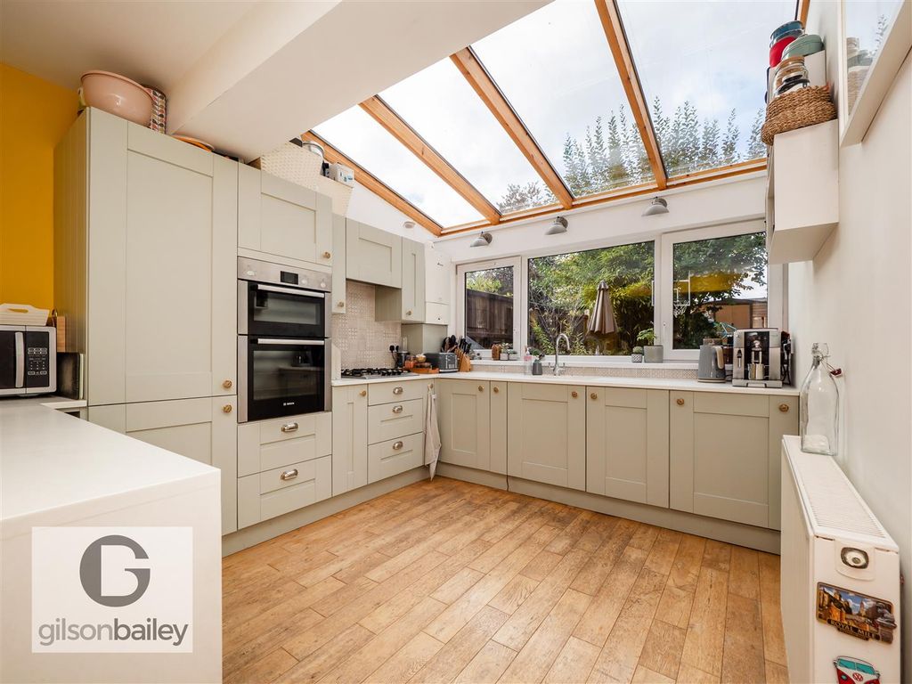 Property photo 2 of 39 8Whitwellroad-35.Jpg