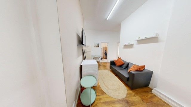 Property photo 2 of 7 Photo 2