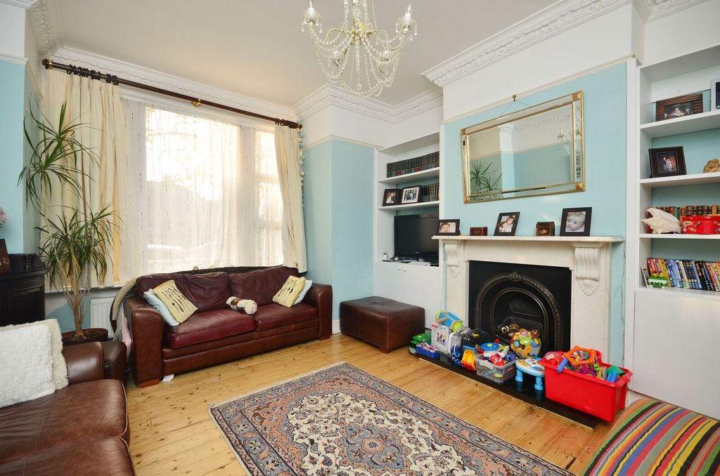 Property photo 2 of 15