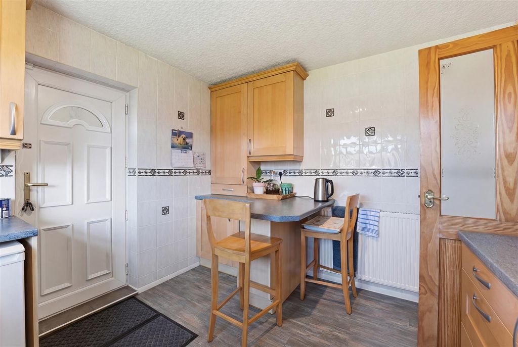 Property photo 3 of 18 P1167486_Re_Edit_04d4F81E-1Ca3-4B1A-A588-A20E60B92