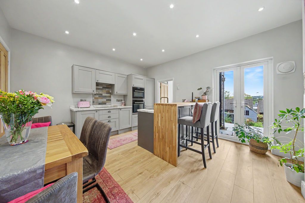 Property photo 3 of 29 Kitchen Diner