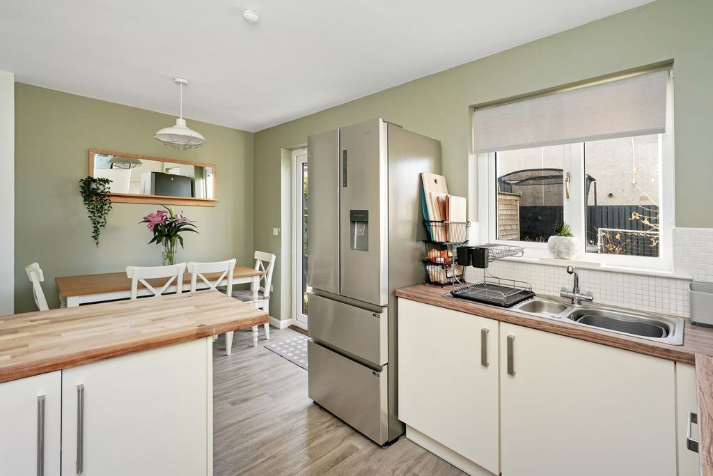 Property photo 3 of 28 Property Image 3