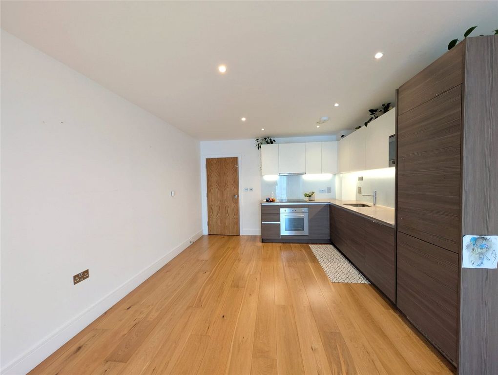 Property photo 2 of 12 Picture No. 05