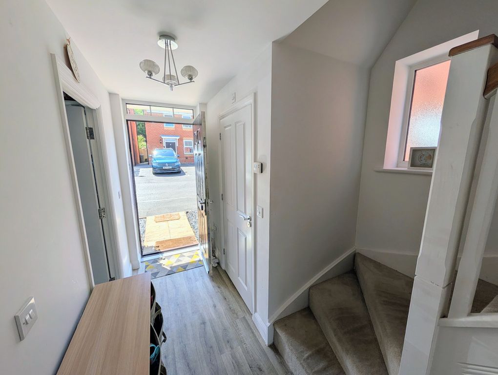 Property photo 2 of 24