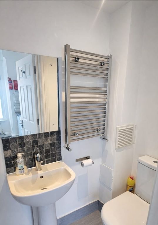 Property photo 3 of 3 Gallery