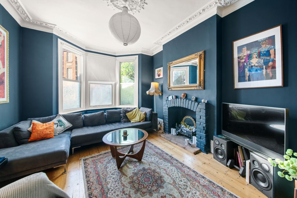 Property photo 2 of 19 Photo 7