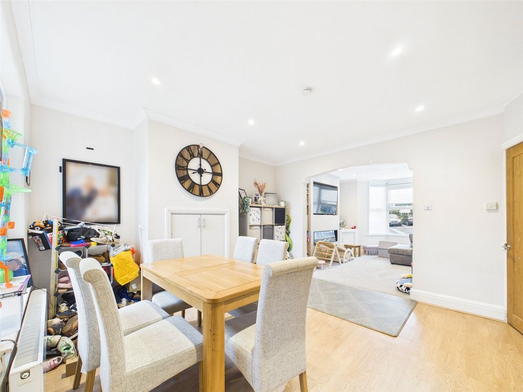 Property photo 2 of 13 Open Plan