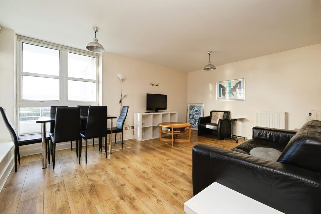 Property photo 2 of 12 Photo