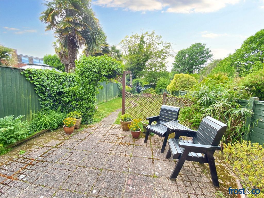 Property photo 2 of 13 Garden