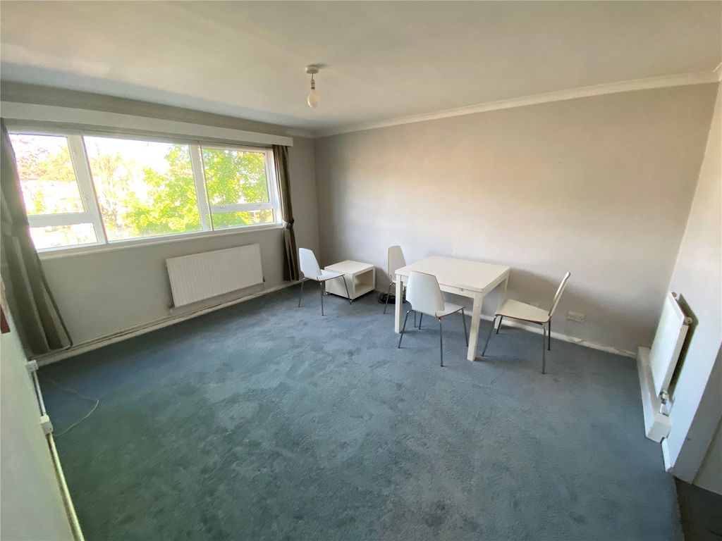 Property photo 3 of 5 Picture No. 13