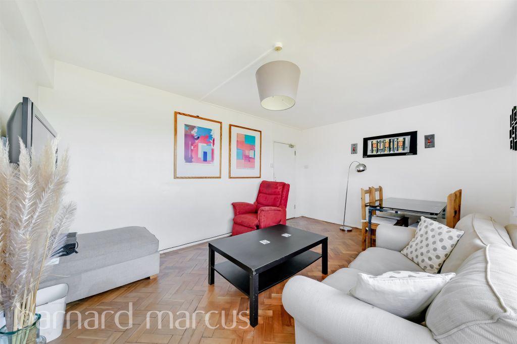 Property photo 3 of 9