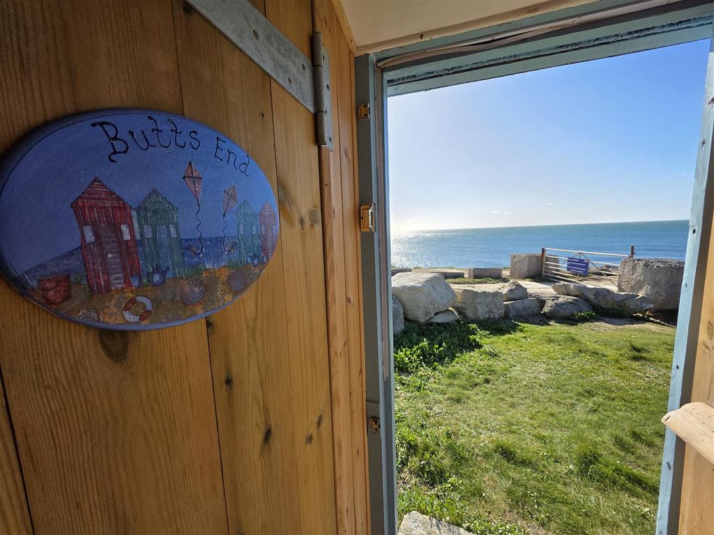 Property photo 2 of 7 1000067145.Jpg