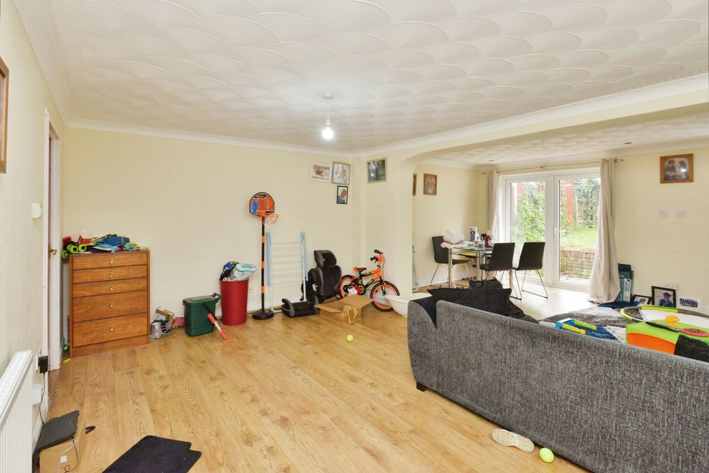 Property photo 2 of 15 Photography