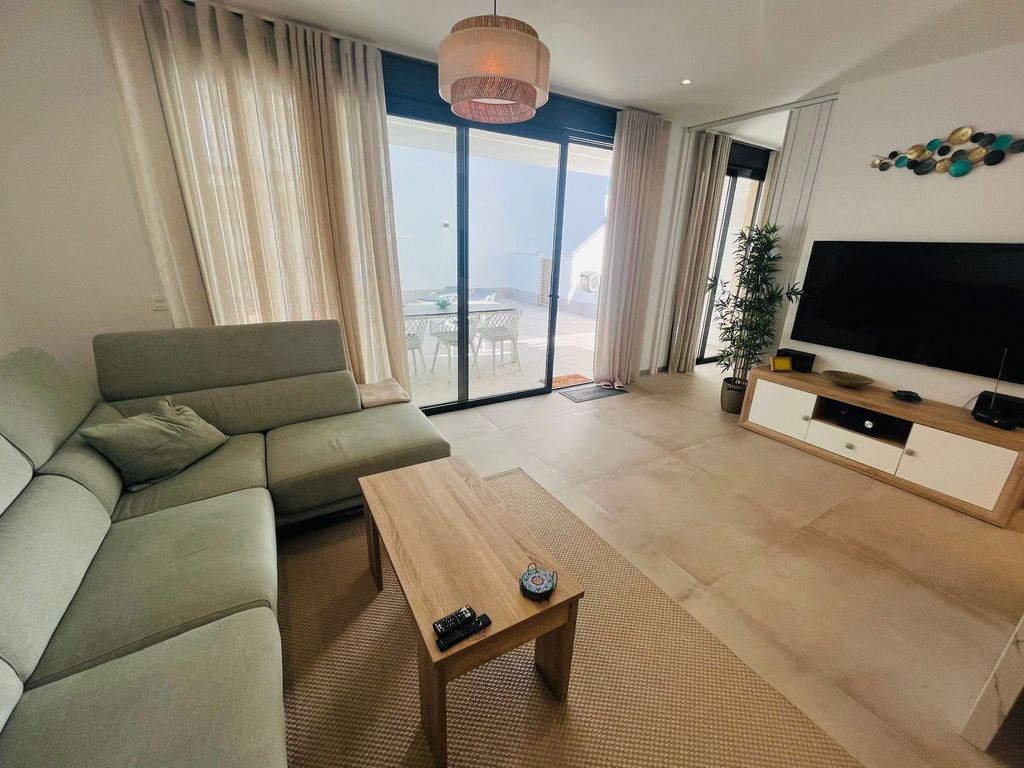 Property photo 2 of 27