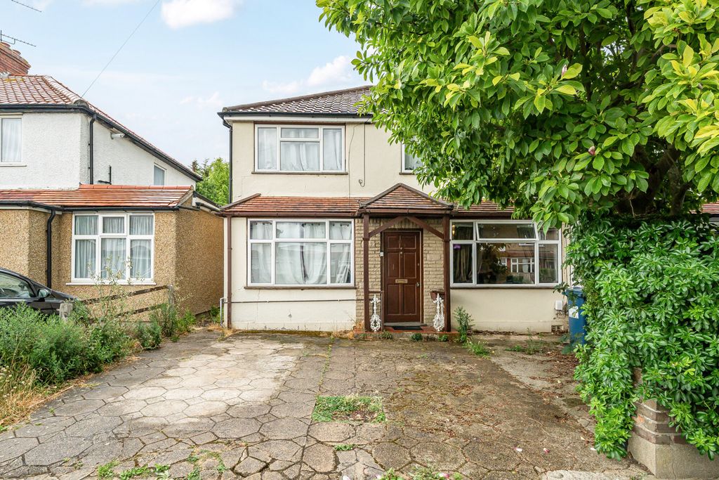 Property photo 1 of 20 1321301-1-687923F...