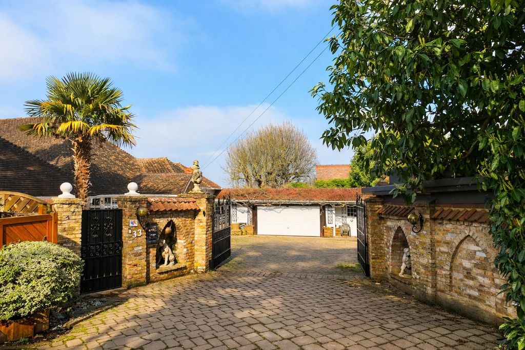 Property photo 3 of 18 3.Png