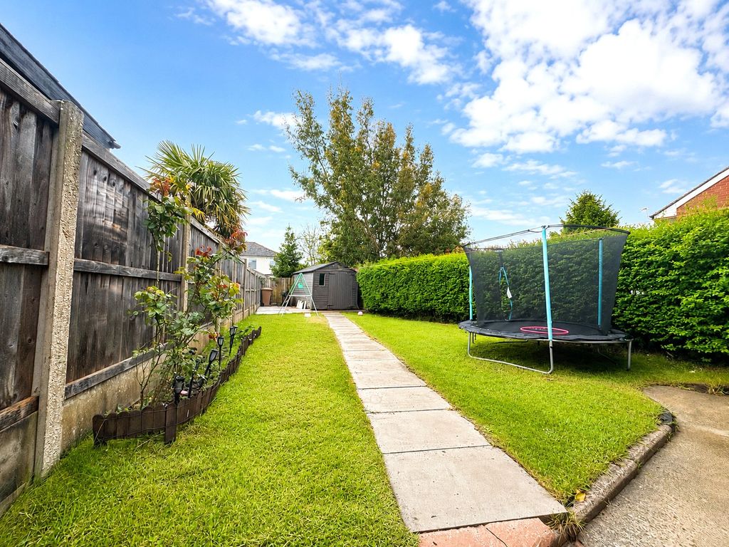 Property photo 3 of 15 Picture No. 03