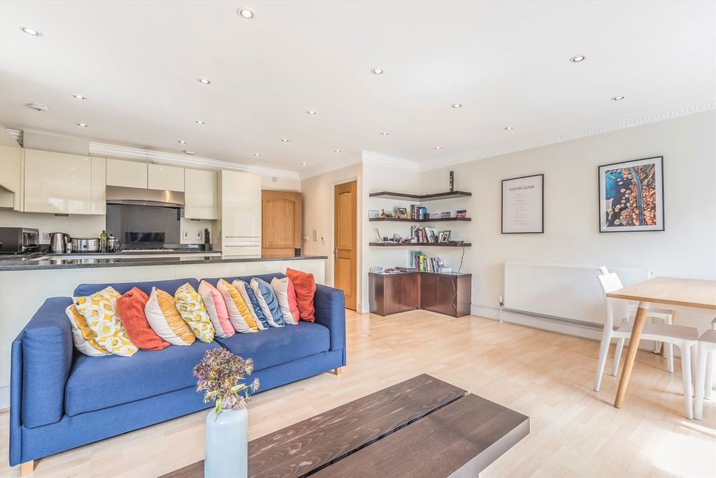 Property photo 2 of 5