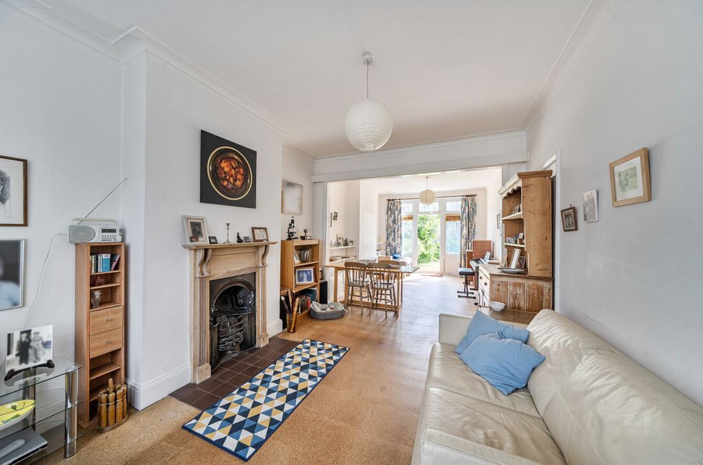 Property photo 3 of 12 1469493-17-6A2147...