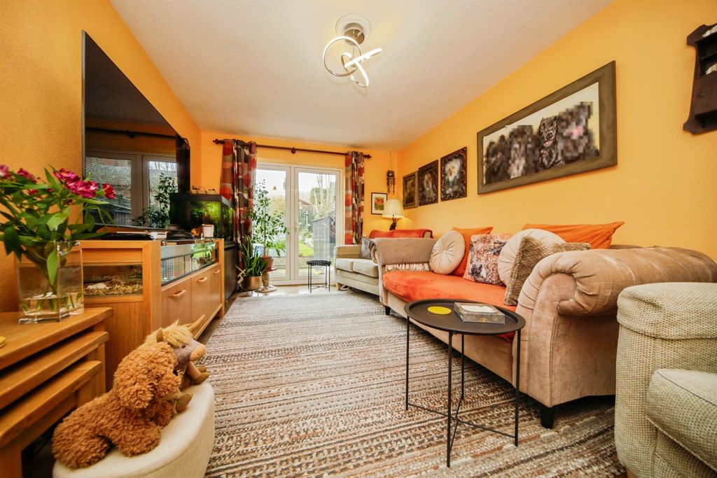 Property photo 3 of 19