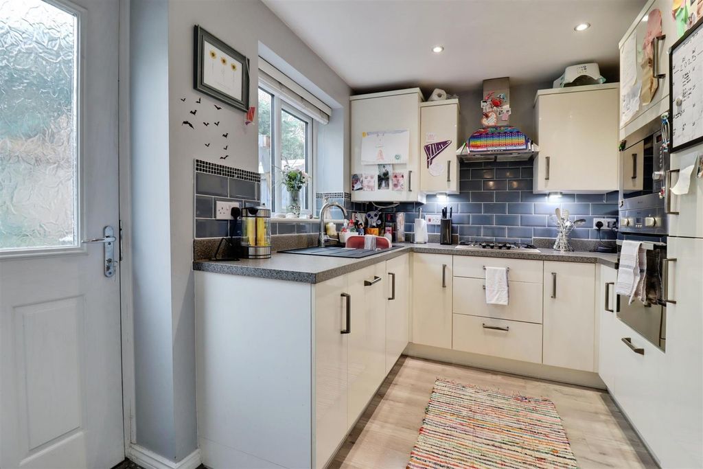 Property photo 2 of 18 4F6E0047-Img_9027-Img_9029.Jpg