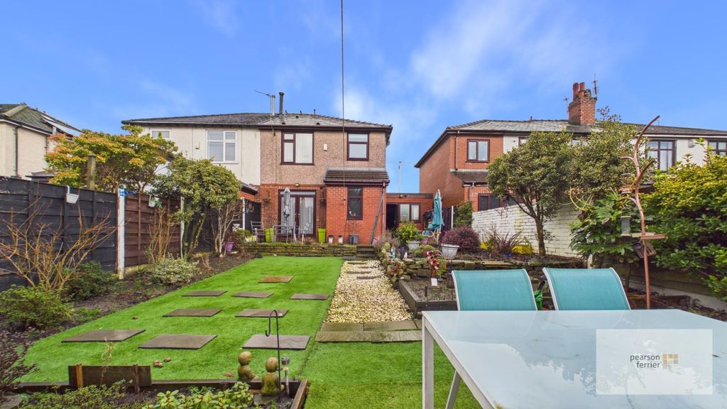 Property photo 2 of 22