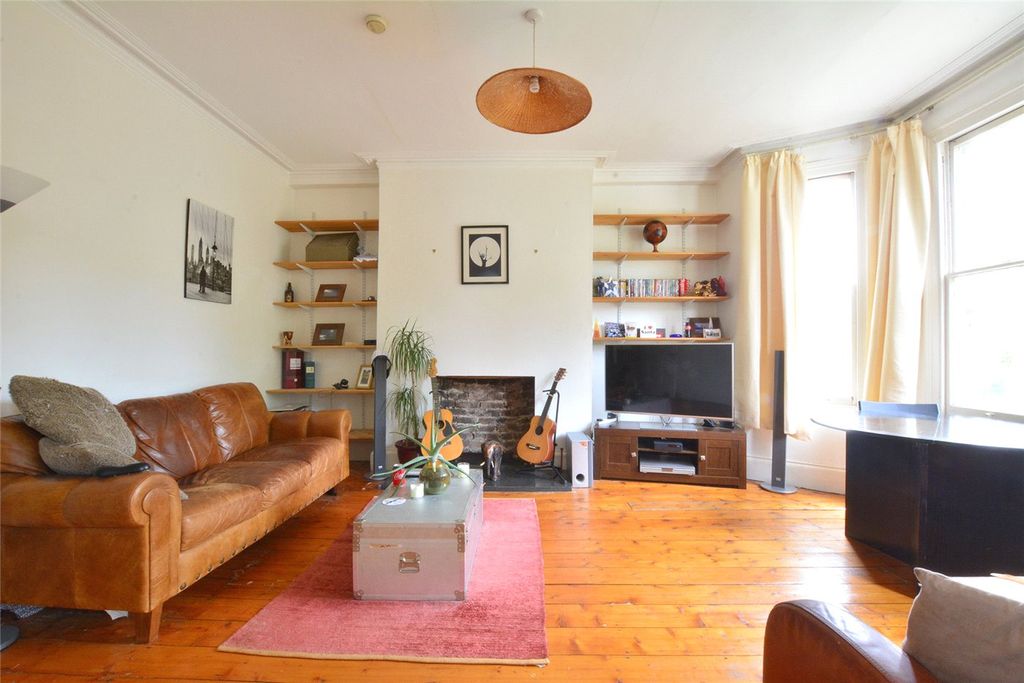 Property photo 3 of 6 Picture No. 02