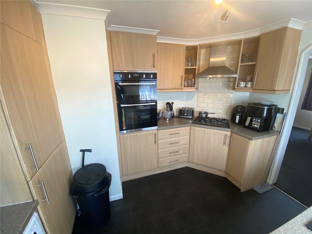 Property photo 3 of 24 Picture No. 15