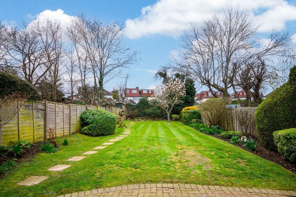 Property photo 2 of 21