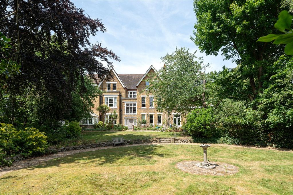 Property photo 1 of 10 Picture No. 09