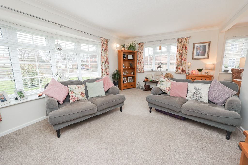 Property photo 3 of 23 4182472