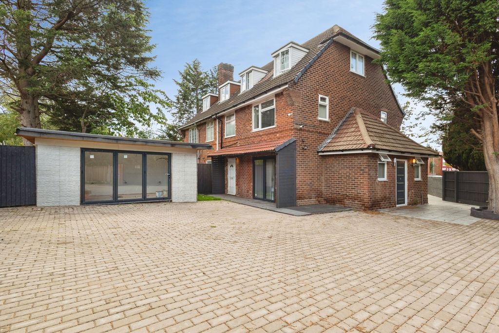 Property photo 1 of 45 Pbox-Img.Jpg