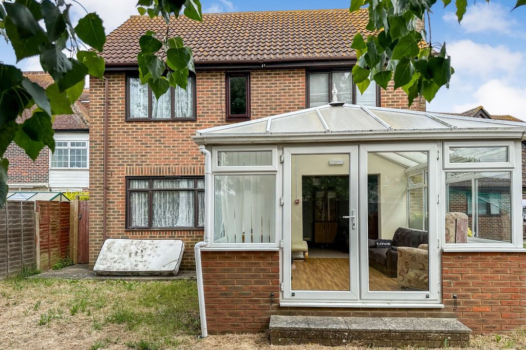 Property photo 2 of 5 31 Dymchurch Road, St Marys Bay, Kent Tn29 0Hf