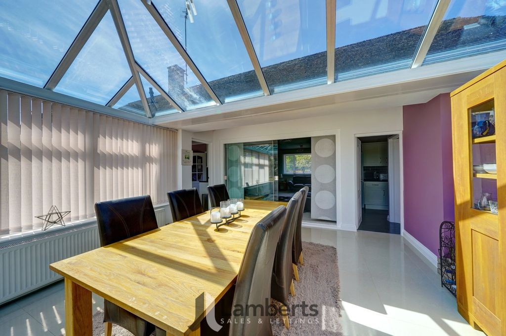 Property photo 3 of 32 Dining Conservatory