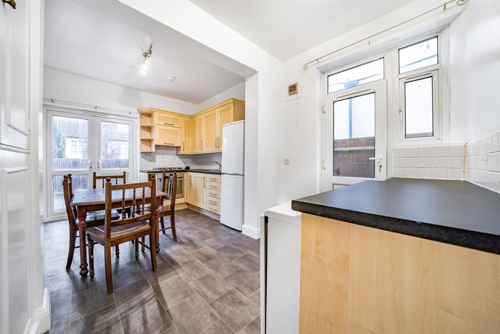 Property photo 3 of 7 1088013 (3)