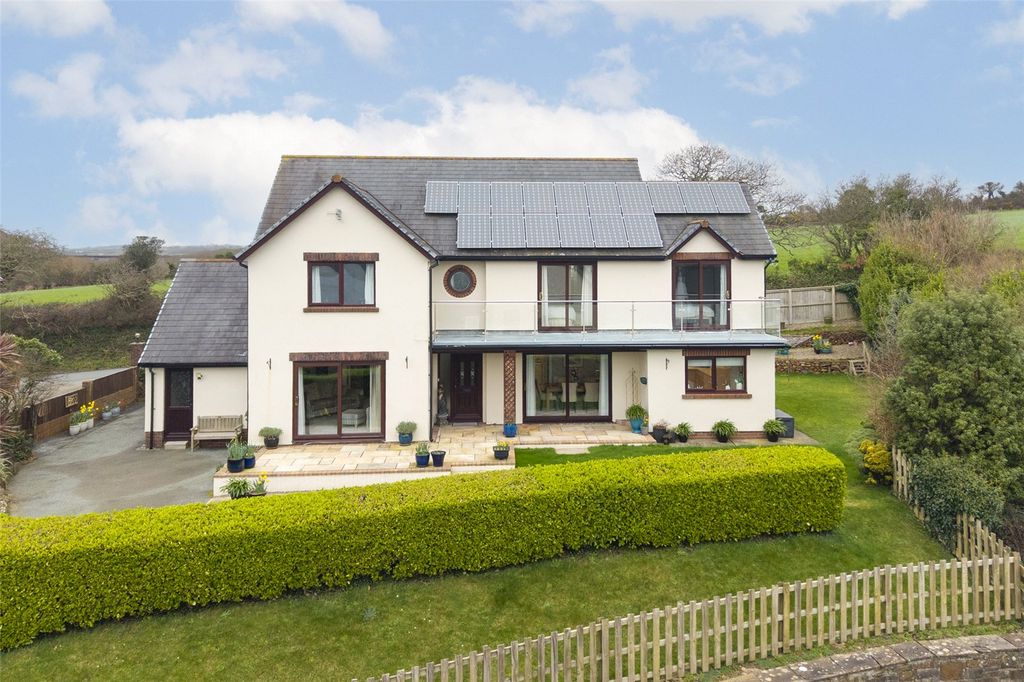 Property photo 2 of 41 Front