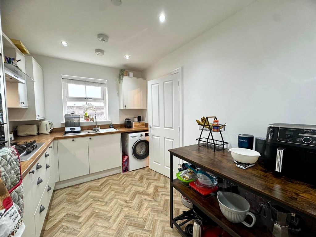 Property photo 3 of 18 Img_1021.Jpeg