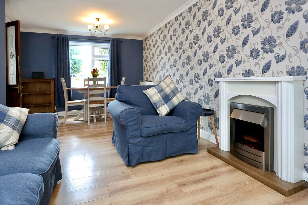 Property photo 3 of 25