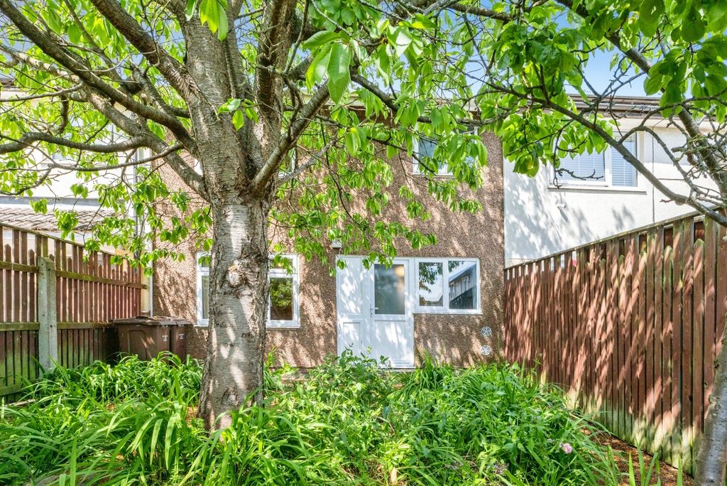 Property photo 2 of 16 Pbox-Img.Jpg