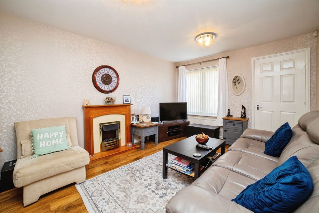 Property photo 3 of 16