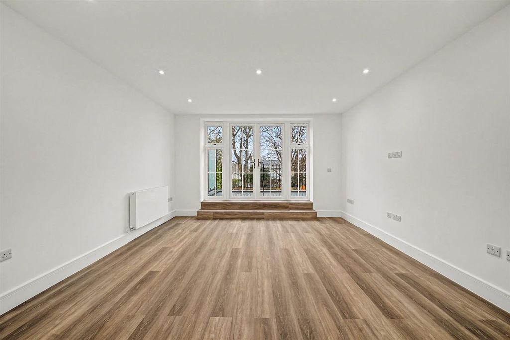 Property photo 3 of 11 3.Jpg