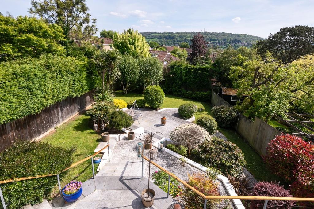 Property photo 3 of 16 25 Bennetts Road, Bath, Ba1 7Aw-13.Jpg