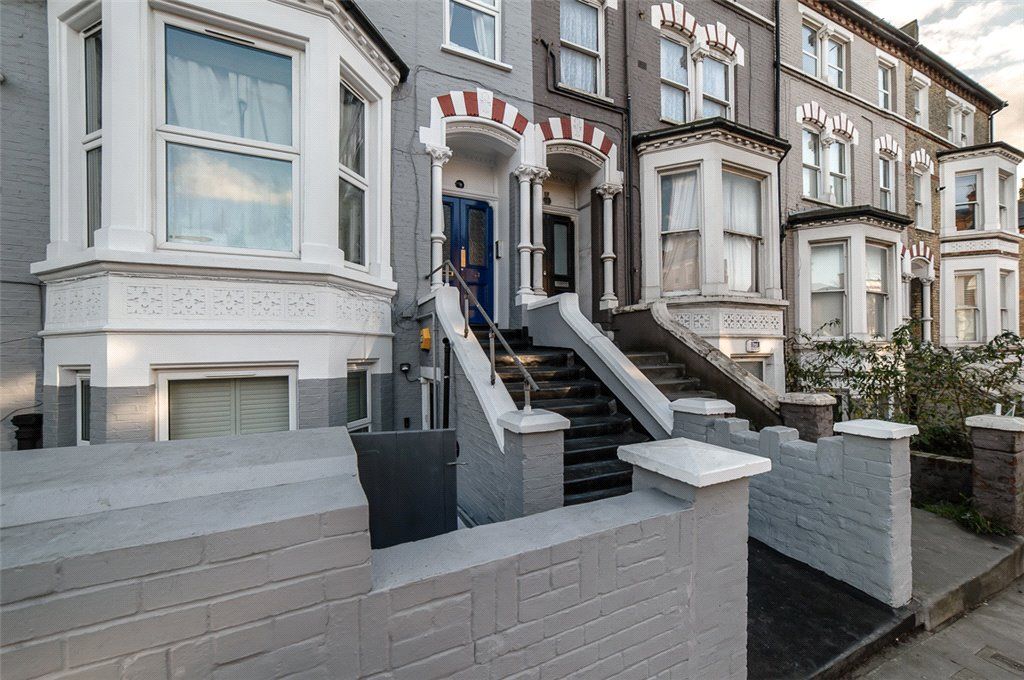 Property photo 1 of 9 Exterior