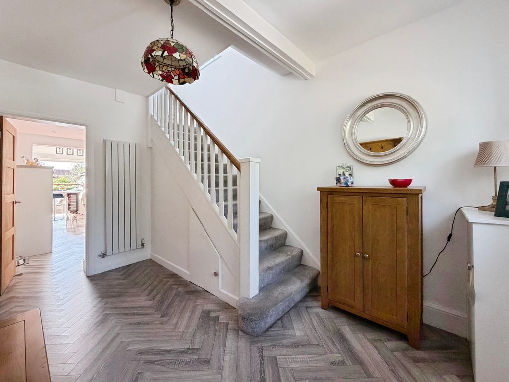 Property photo 2 of 31 23