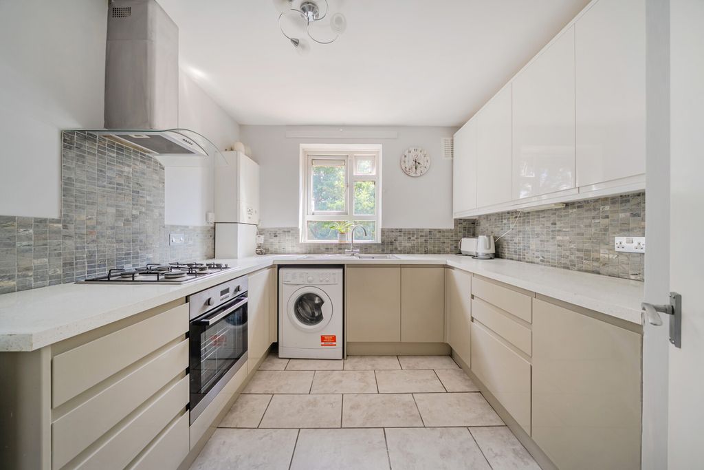 Property photo 2 of 18 1503838-8-6A79B6A...