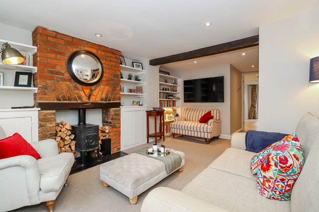 Property photo 2 of 25 Sitting Room