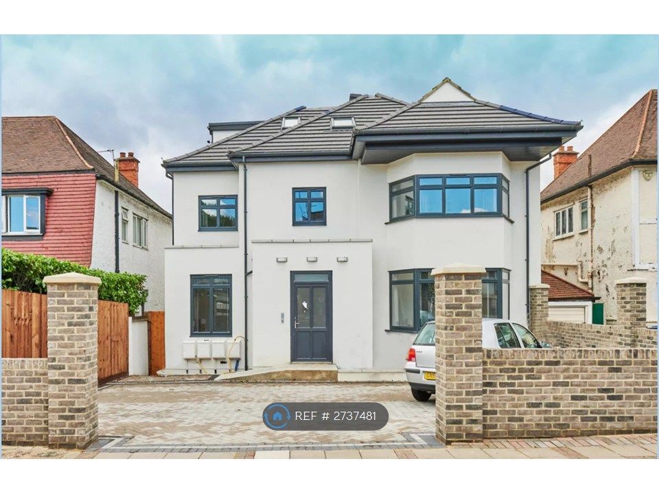 Property photo 2 of 12