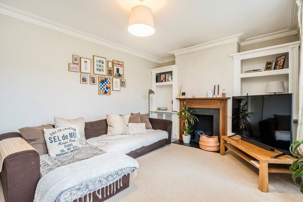 Property photo 3 of 7